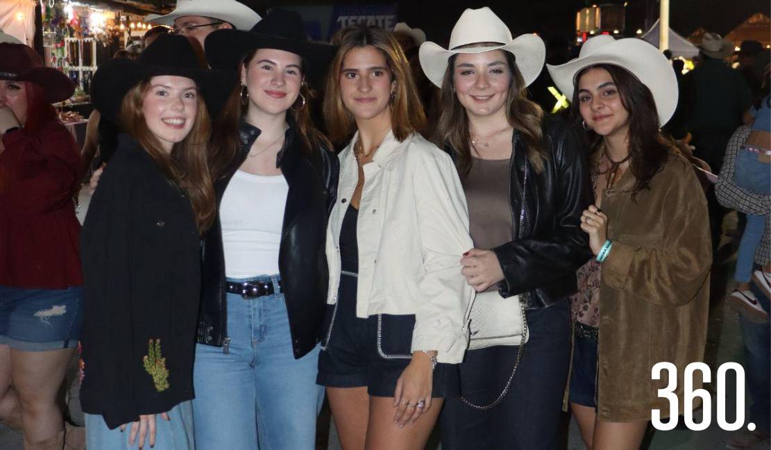 Katalina Peña, Paola Gracida, Roby Villarreal, Regina Badillo y María Navarro. Katalina Peña, Paola Gracida, Roby Villarreal, Regina Badillo y María Navarro.