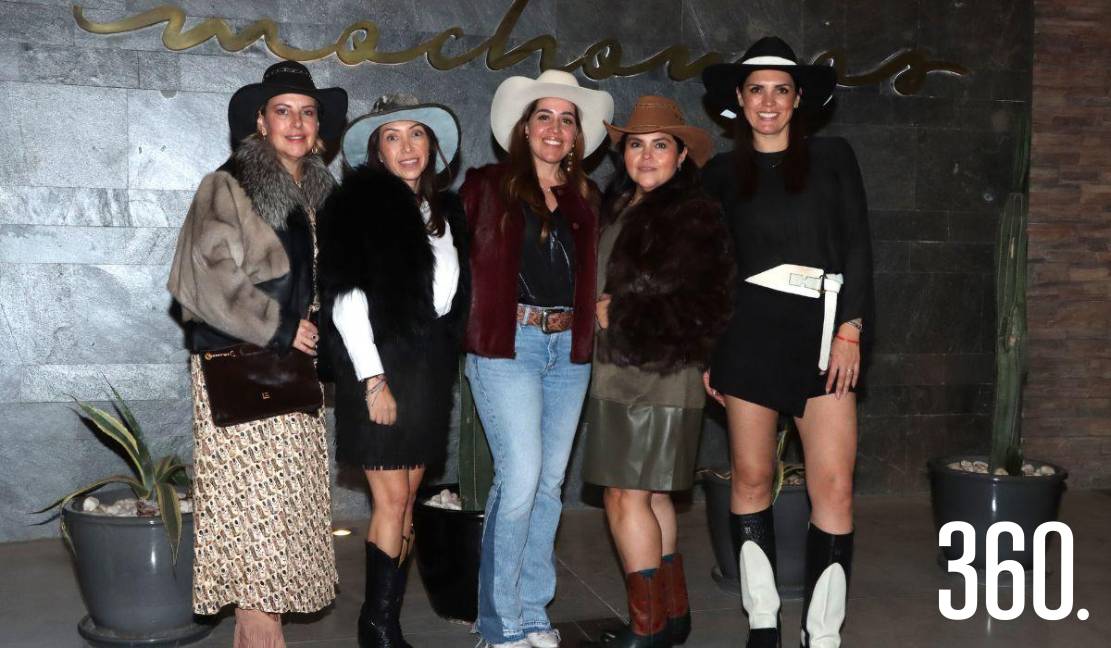 Ale Becker, Brenda Siller, Liliana Jiménez, Ana Bertha Siller, y Mariana López organizaron el evento. Ale Becker, Brenda Siller, Liliana Jiménez, Ana Bertha Siller, y Mariana López organizaron el evento.