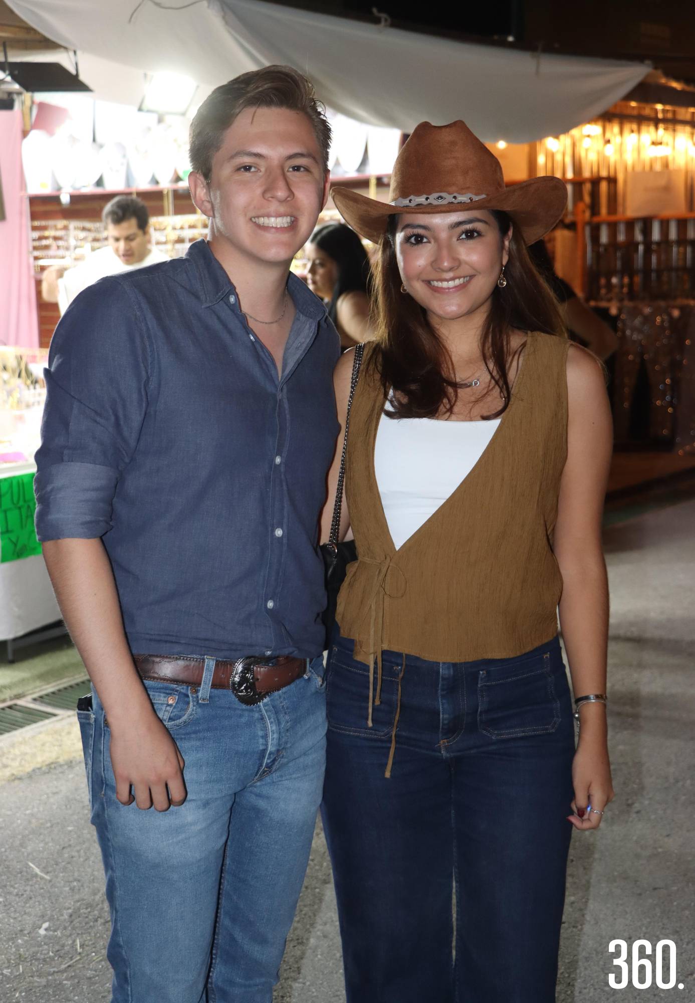Daniel Castañeda y Andrea Rodríguez. $!Daniel Castañeda y Andrea Rodríguez.