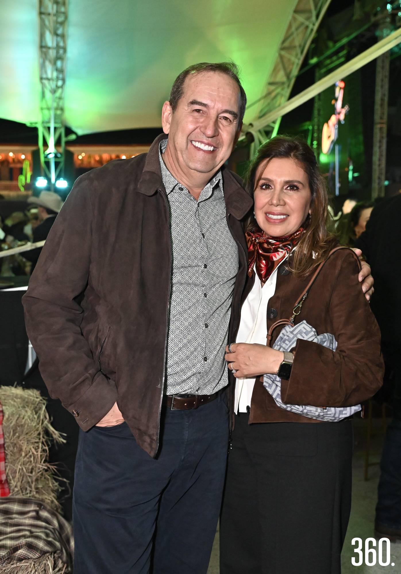 Armando Jiménez y Gabriela León. $!Armando Jiménez y Gabriela León.