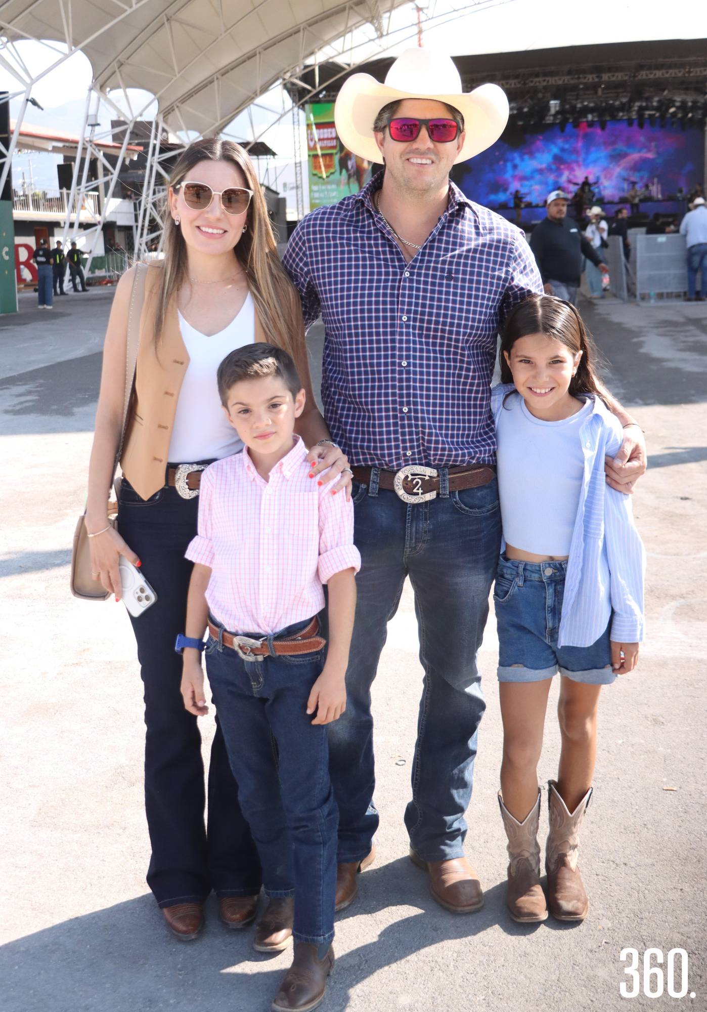 Familia De Luna Flores. $!Familia De Luna Flores.