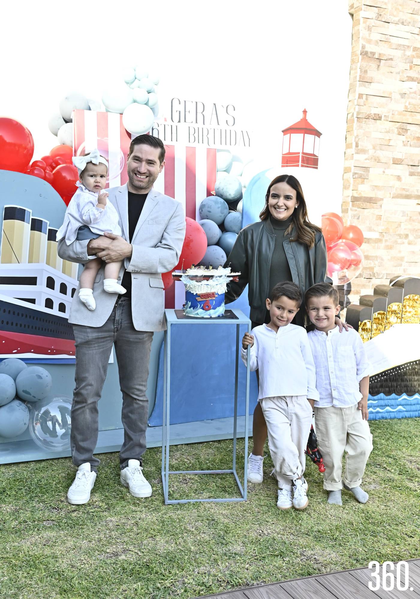 Gera con sus papás, Andrea Espinosa y Gerardo Cantú y sus hermanos, Carola y Gus Cantú Espinosa. $!Gera con sus papás, Andrea Espinosa y Gerardo Cantú y sus hermanos, Carola y Gus Cantú Espinosa.