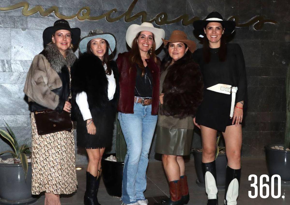 REALIZAN ‘PASARELA POP UP RODEO’ REALIZAN ‘PASARELA POP UP RODEO’