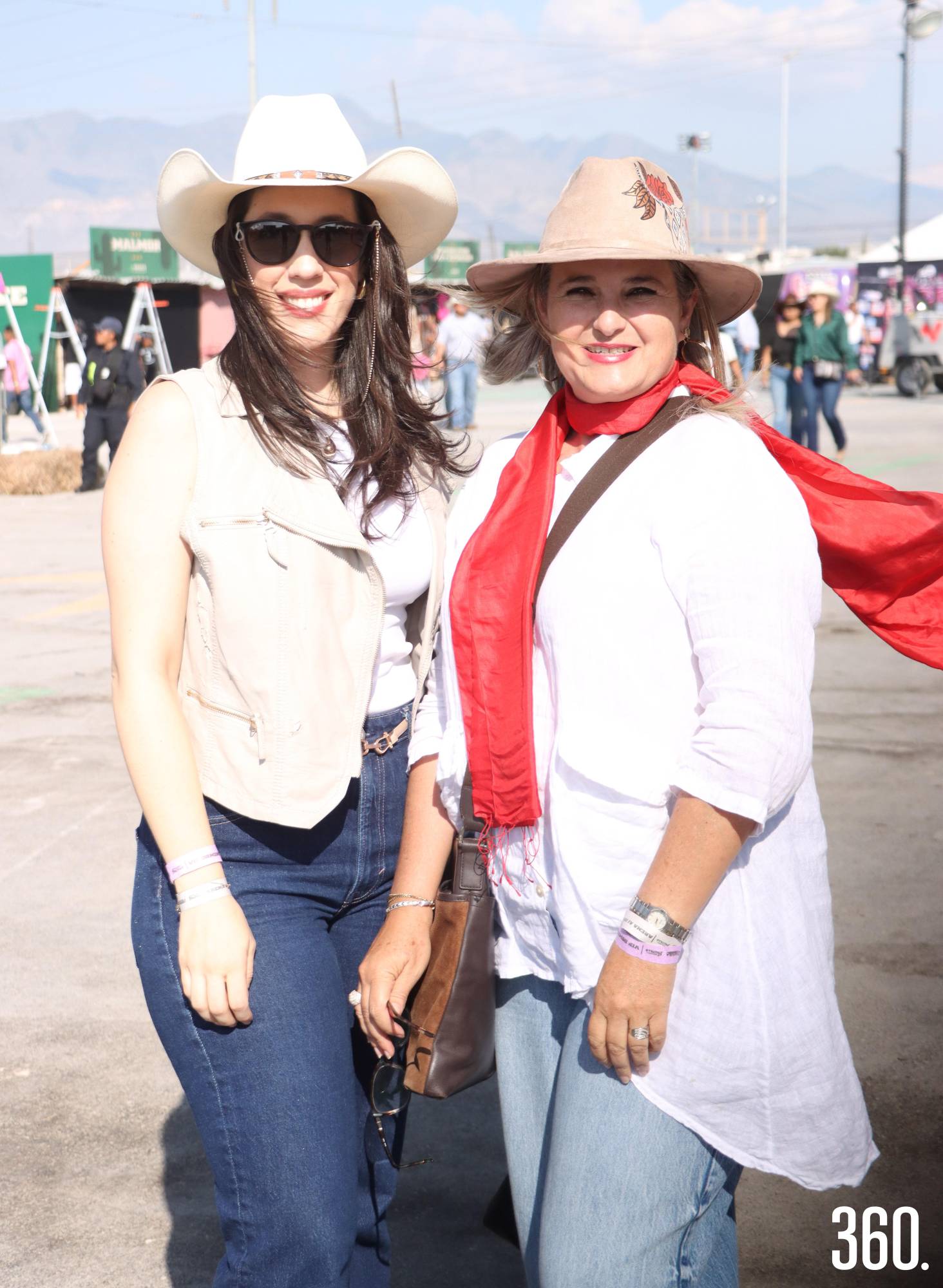 Martha Elizondo y Alicia Carranza. $!Martha Elizondo y Alicia Carranza.