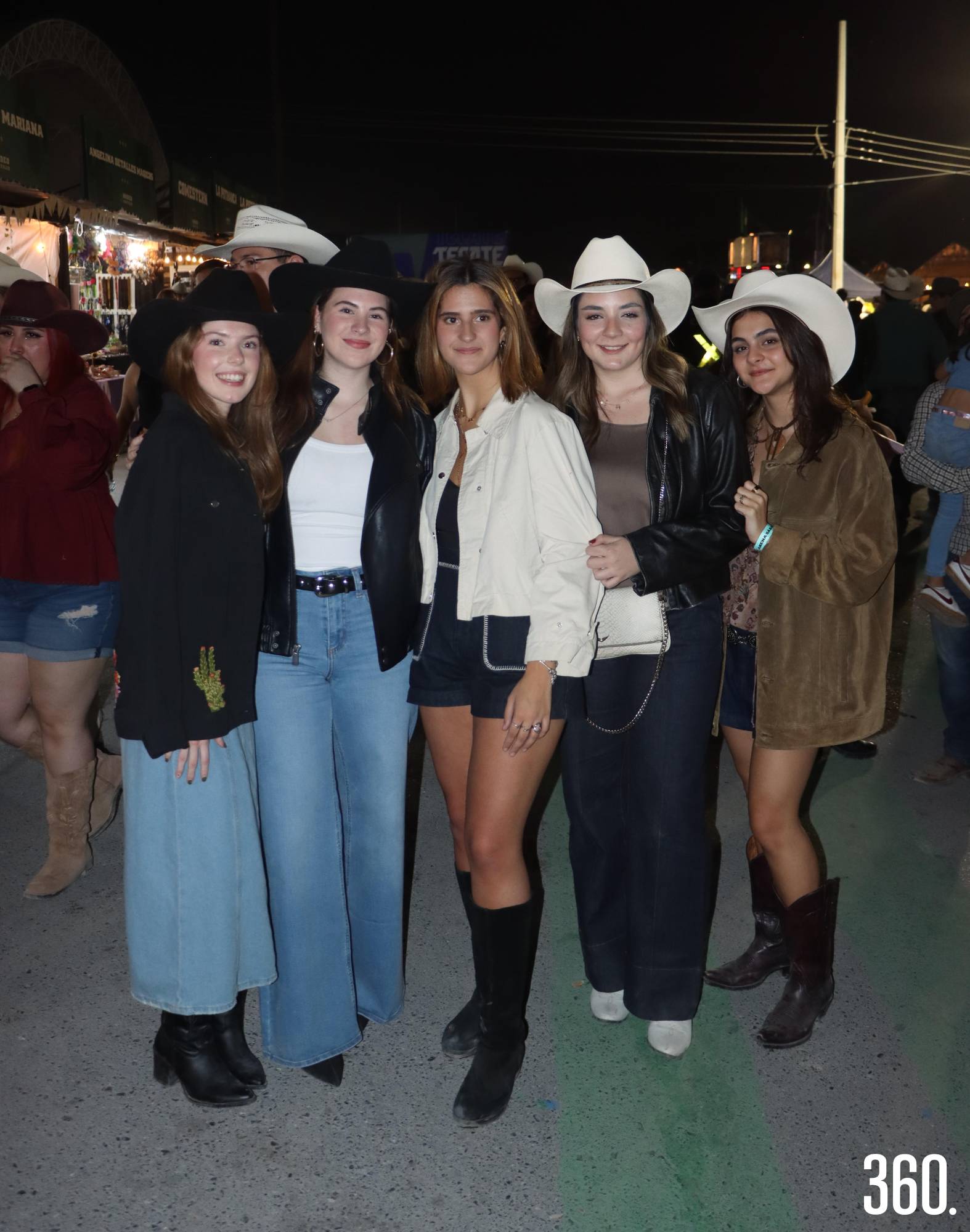 Katalina Peña, Paola Gracida, Roby Villarreal, Regina Badillo y María Navarro. $!Katalina Peña, Paola Gracida, Roby Villarreal, Regina Badillo y María Navarro.