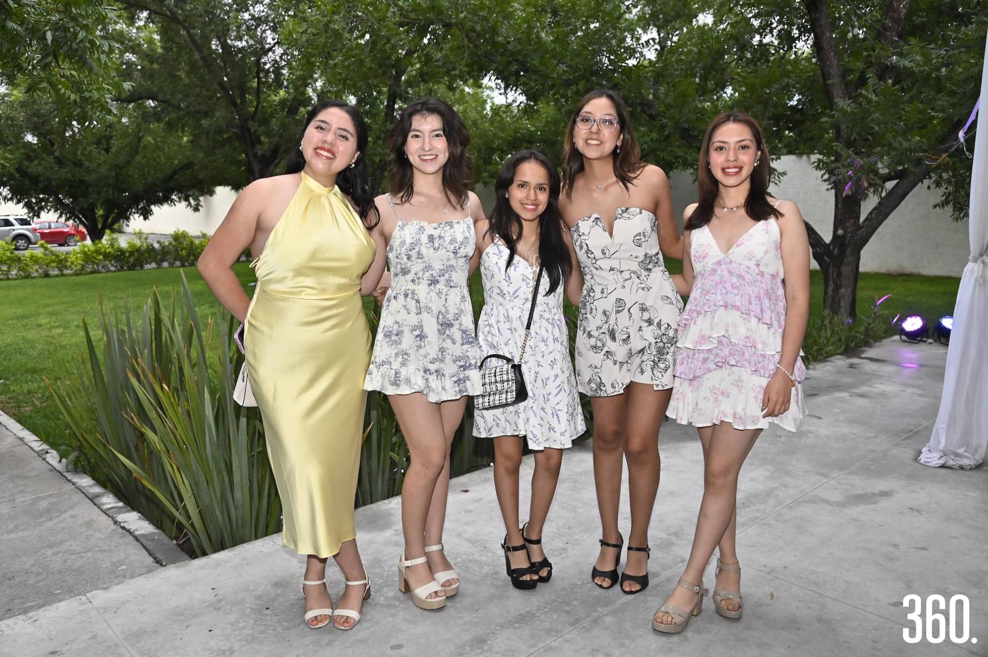 Viviana Sánchez, Sara Sánchez, Sofía Berlanga, Loretto Acevedo y Andrea Torres. $!Viviana Sánchez, Sara Sánchez, Sofía Berlanga, Loretto Acevedo y Andrea Torres.
