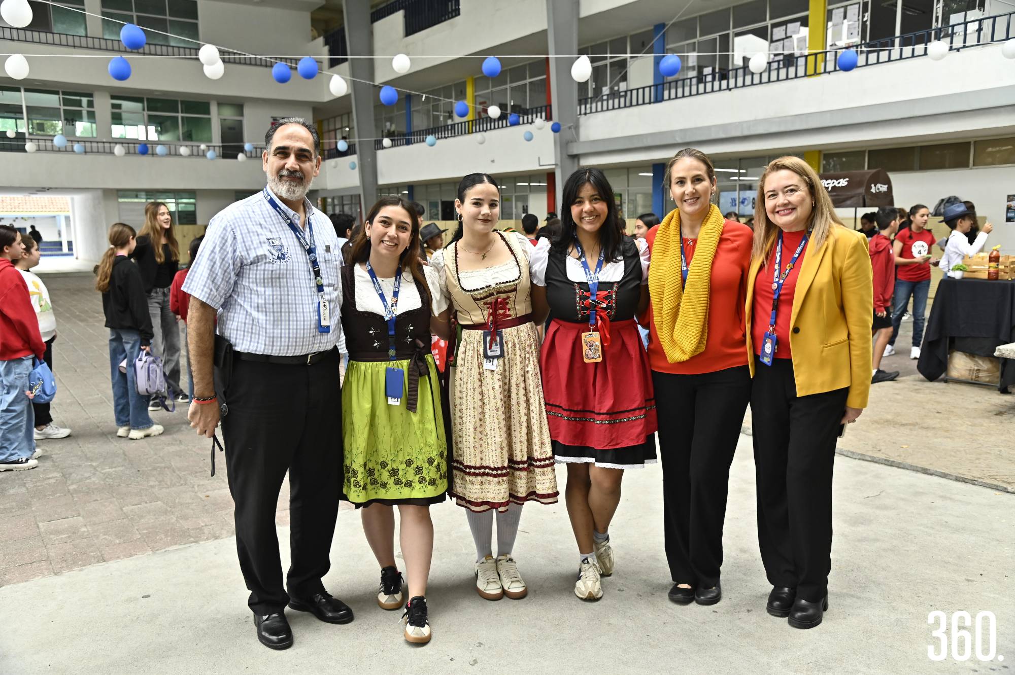 Jorge y Paola Alanís, Mariana Sánchez, Elia Chávez, Tamara Martínez y Eva Leistenschneider. $!Jorge y Paola Alanís, Mariana Sánchez, Elia Chávez, Tamara Martínez y Eva Leistenschneider.