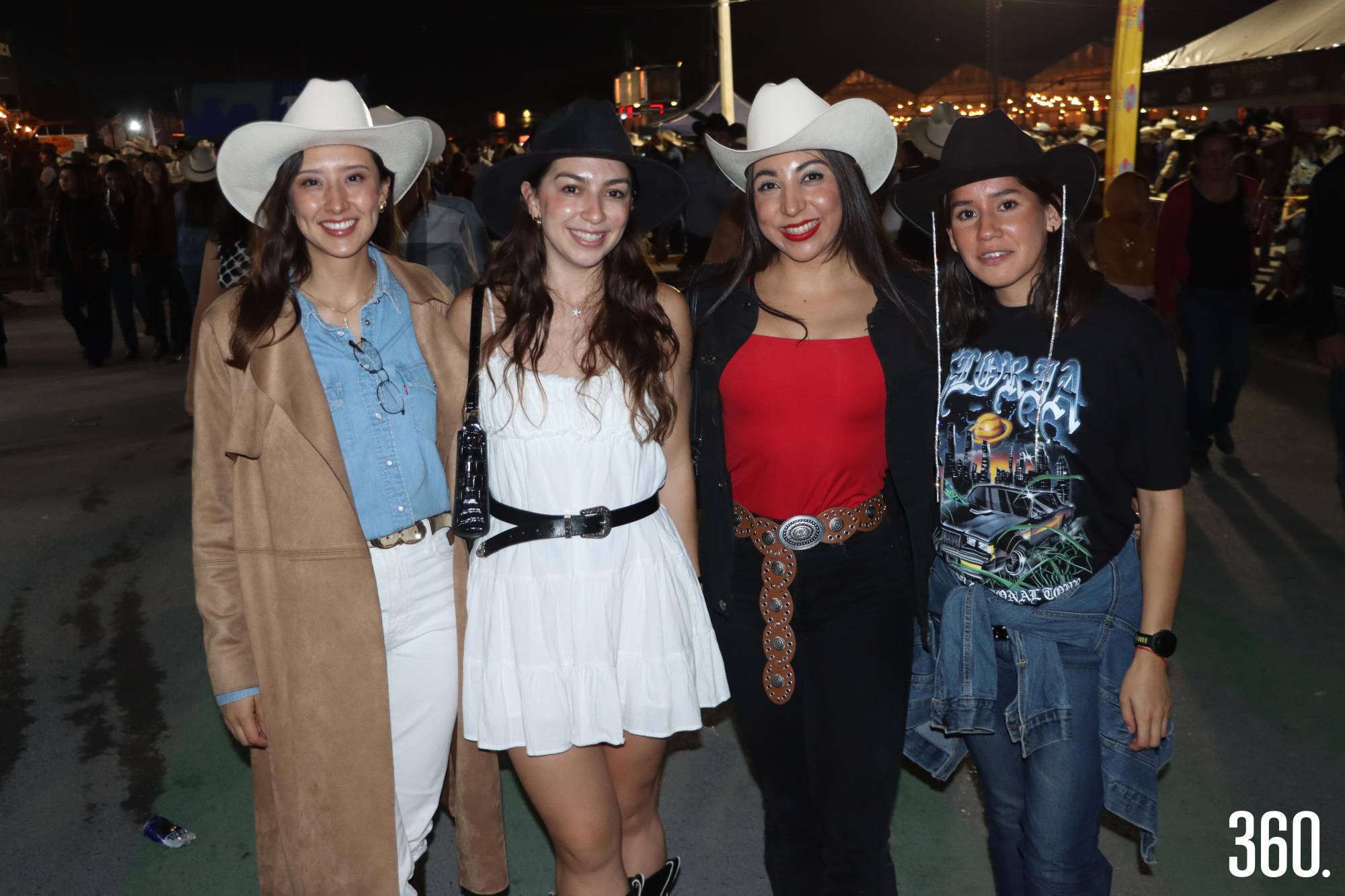 Érika Alfaro, Rebeca Moreno, Yareth Sánchez y Julia Zamarripa. $!Érika Alfaro, Rebeca Moreno, Yareth Sánchez y Julia Zamarripa.
