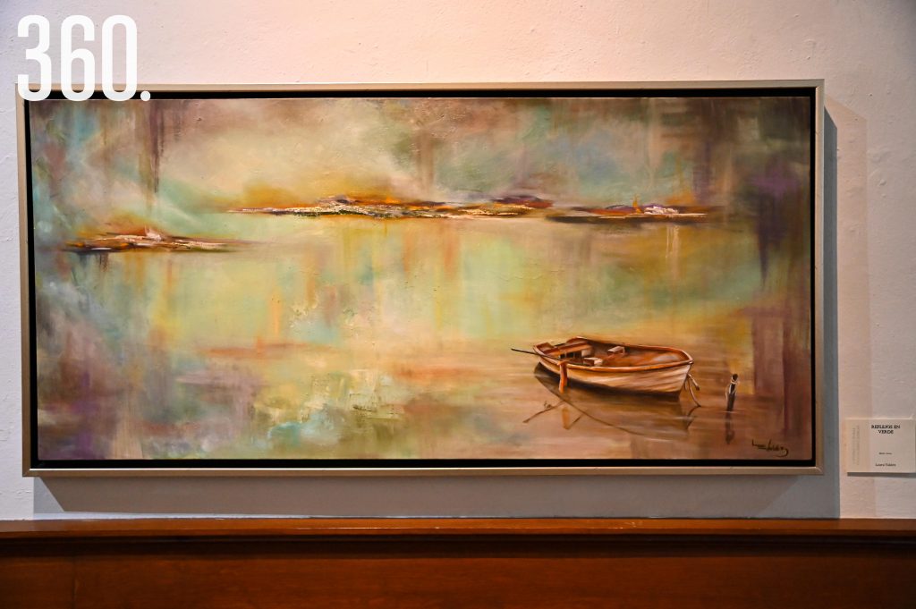 $!Reflejos en verde.