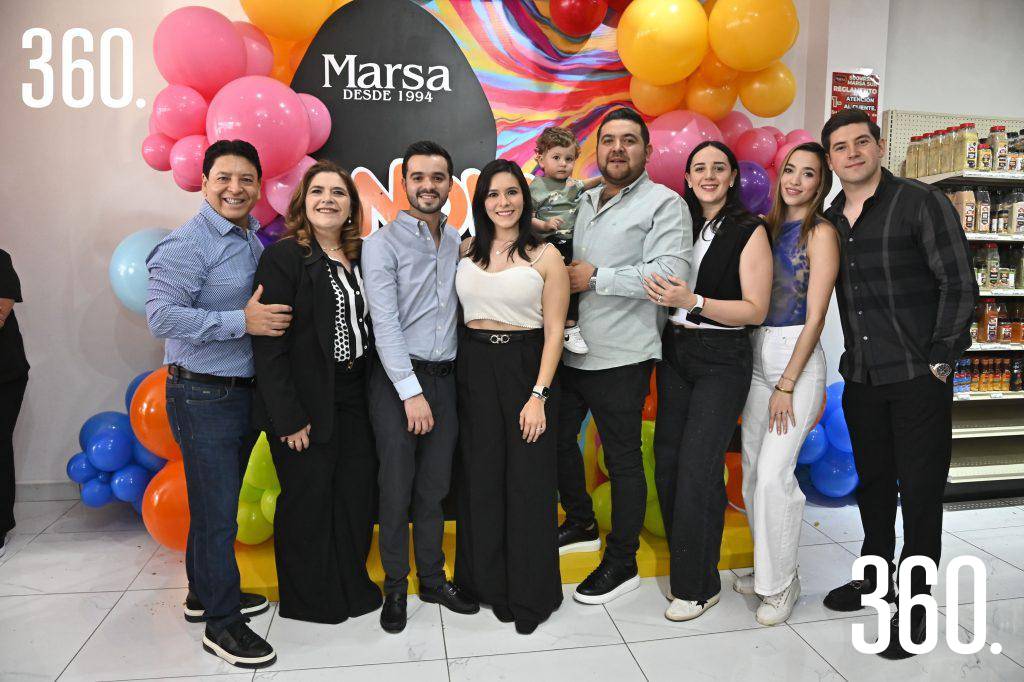 $!José Alfredo Martínez, Lorena de Peña, Juan Carlos Infante, Lorena Martínez, José Alfredo Martínez Pepi, José Alfredo Martínez, Paola Pepi, Natalia Oyervides y Cristian Martínez.