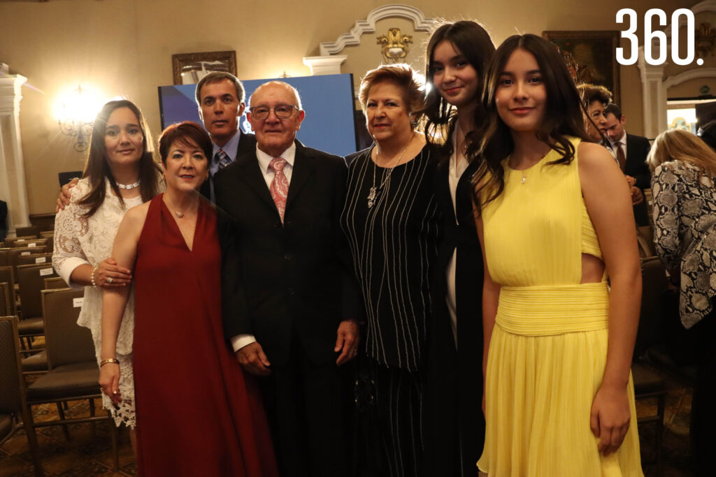 $!RECONOCEN CON PRESEA SALTILLO 2023