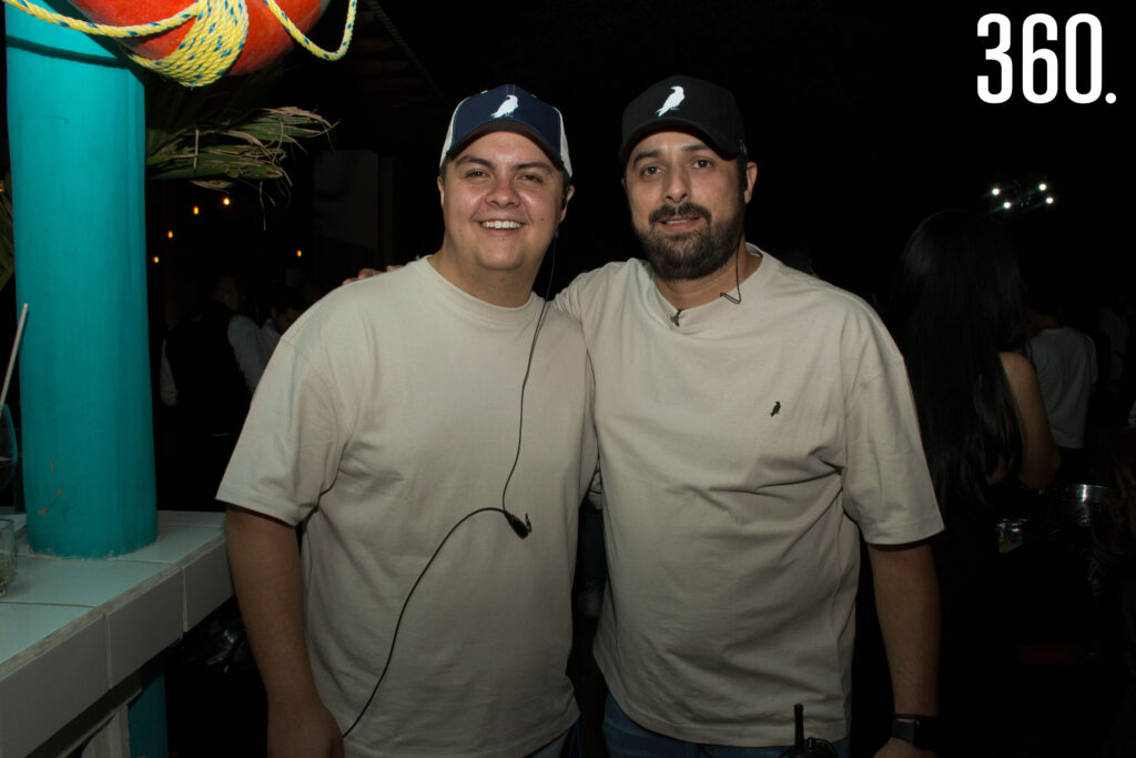 $!DISFRUTAN BRUNCH DE NOCHE