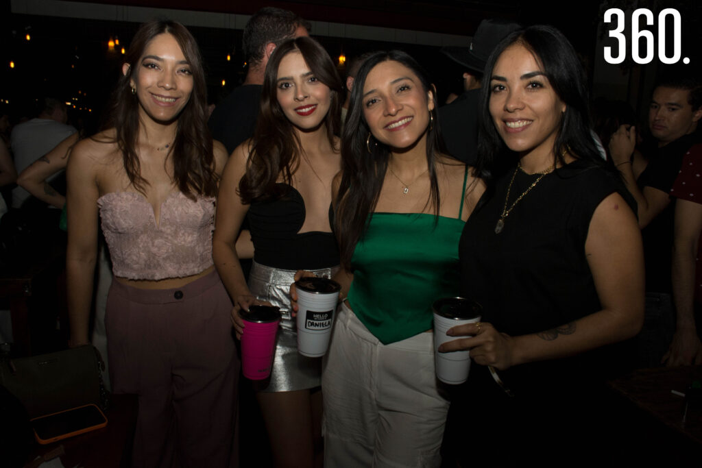 $!DISFRUTAN BRUNCH DE NOCHE