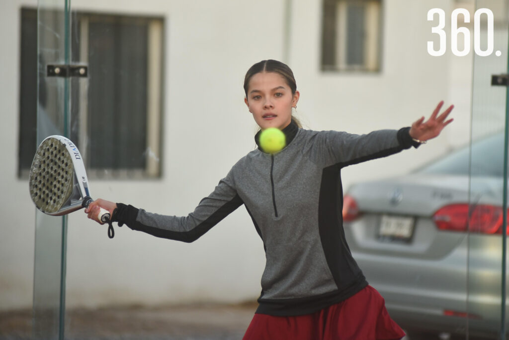 $!PADEL &amp; VALENTINES