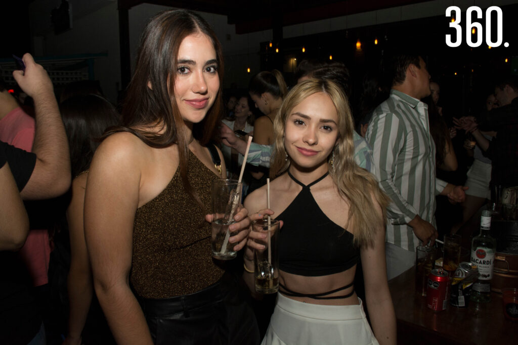 $!DISFRUTAN BRUNCH DE NOCHE