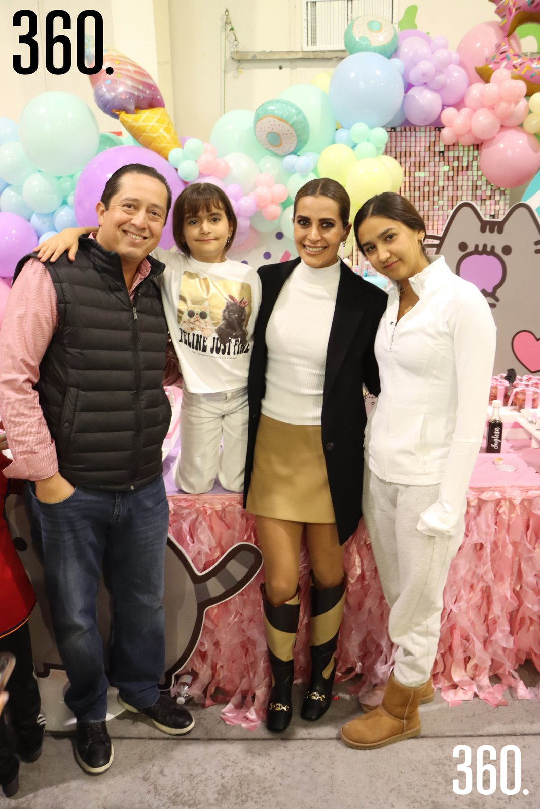 $!Gali con sus padres y hermana, Luis Cárdenas, Gaby Sánchez y Bárbara Bichara.