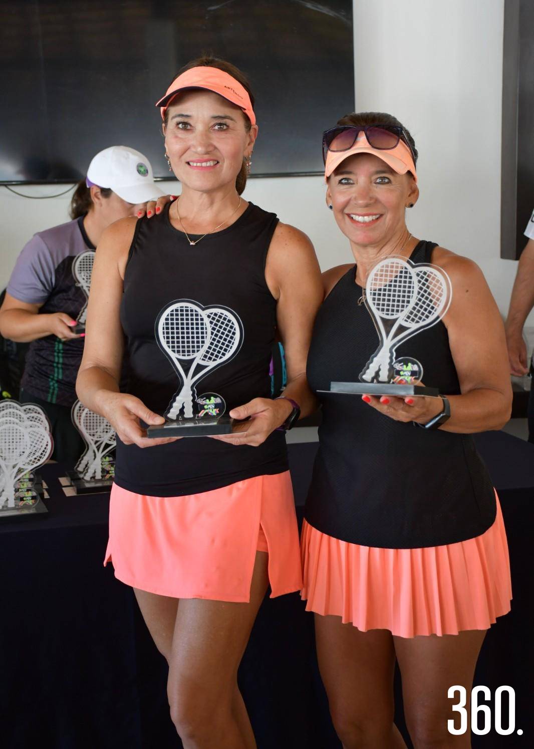 $!Paty Trejo y Aída Sánchez, 1er lugar categoría Femenil 45.