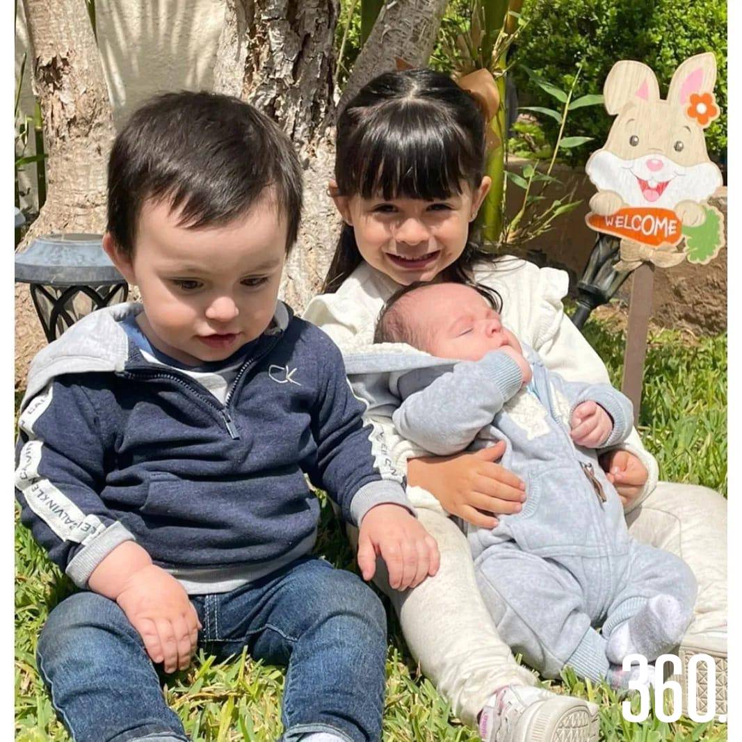 $!Con sus hermanos Daniel Armando y Ana Victoria.