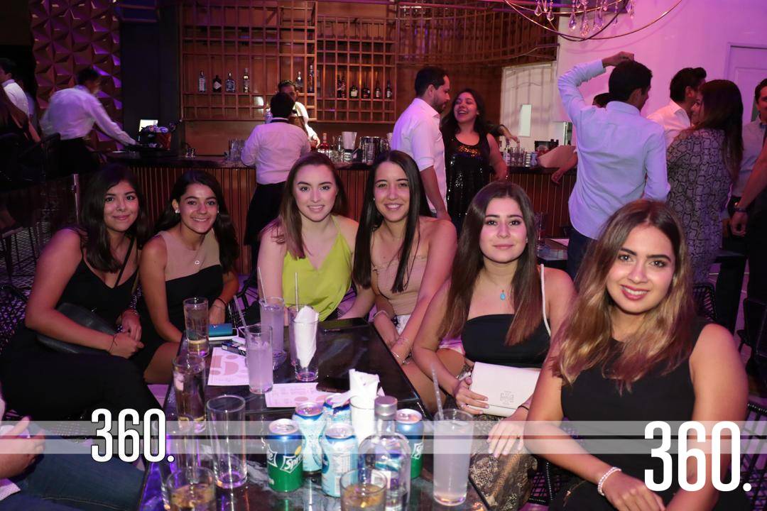 $!Cinthia Bueno, Fabiola Lozoya, Ana Karla Dávila, Ale Recio, Elena Piñones y Karina Arsuaga.