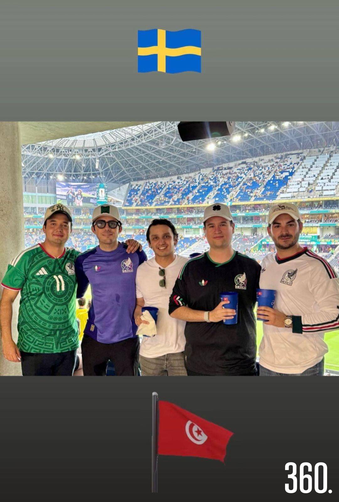 $!Aficionados saltillenses en el mundial.