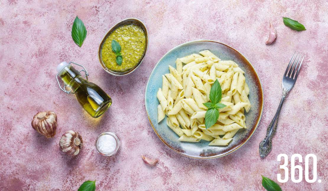 La albahaca, protagonista de aromas y sabores que han viajado de la tradición a la mesa actual.