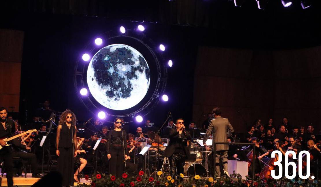 La Orquesta Filarmónica del Desierto de Coahuila colaboró con la banda veracruzana ‘Inside of the moon’, el Coro Voces de México y el Coro del Instituto Vivir.
