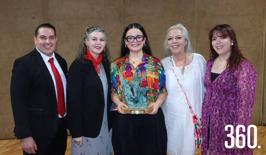 Héctor e Ítala Pugliese, Juliana Sánchez Pugliese, Lauretta Pugliese y Lauretta Sánchez, familiares de Mercedes Murguía.