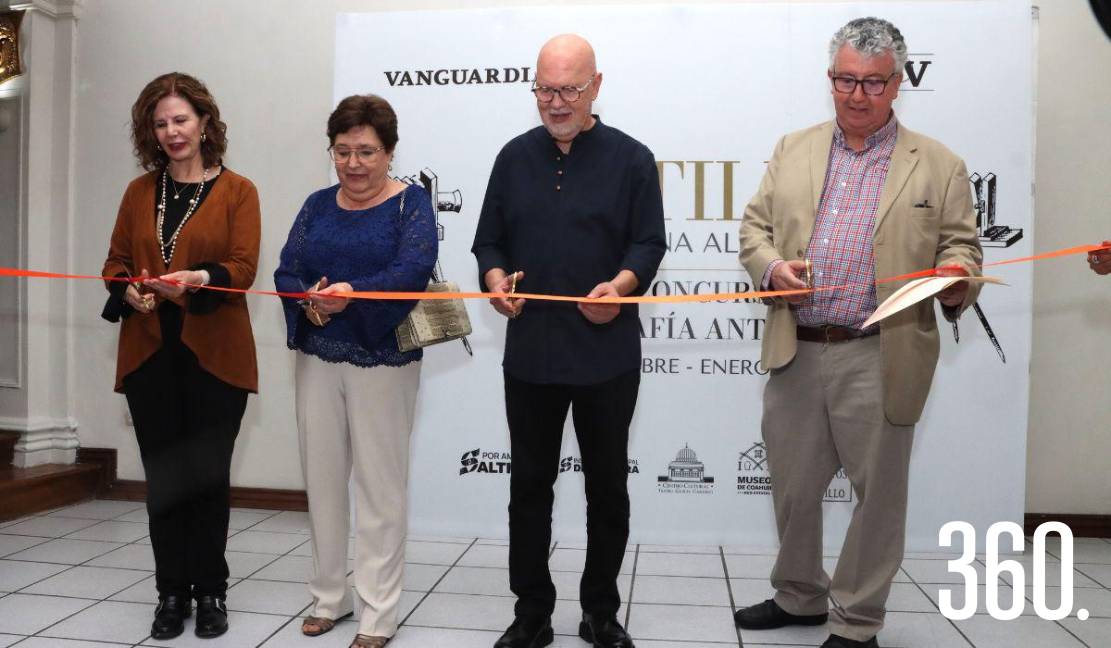 Gabriela Romero, Diana Galindo, Alfredo De Stefano y Ariel Gutiérrez realizaron el corte inaugural de listón.