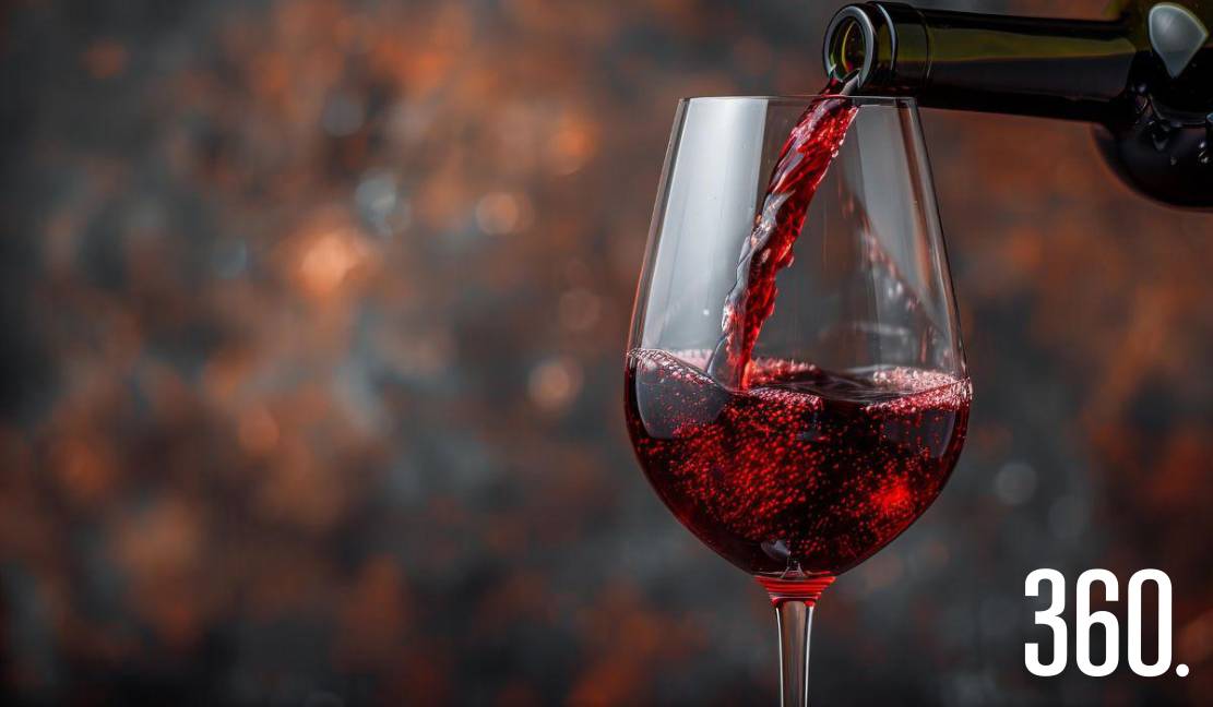 El vino, compañero del arte y la palabra, ha inspirado a poetas, filósofos y soñadores a lo largo de la historia.