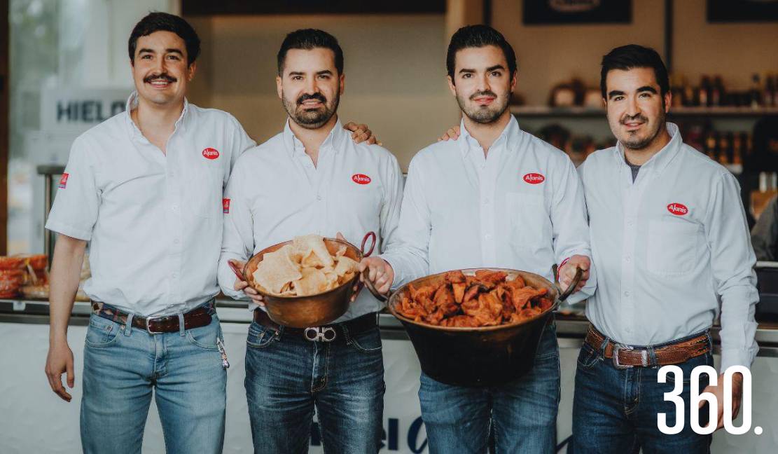 Javier, Jorge, Alfredo y Paco Alanís.