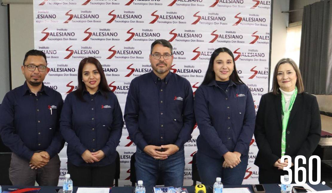 Rogelio López, Daniela Eguía, P. Óscar Martínez, Diana Guerrero y Morena Aldape.