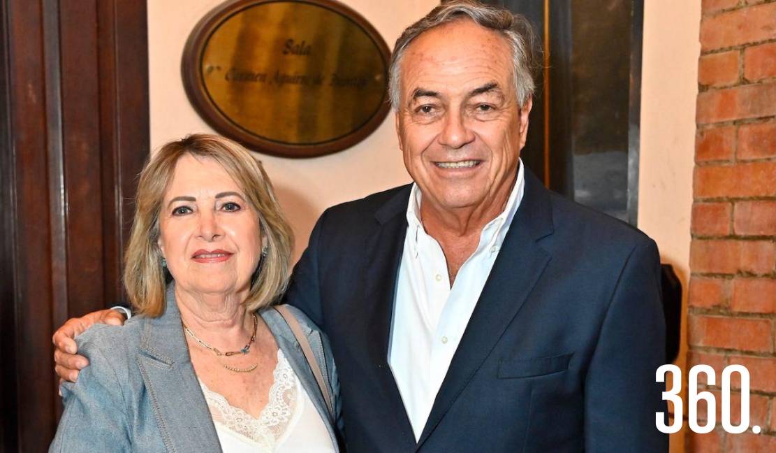 Lili y Abraham Cepeda.