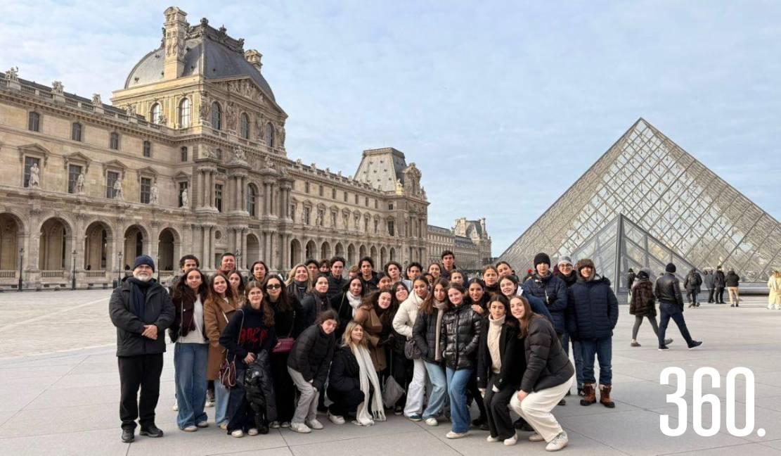 Los estudiantes pudieron visitar el famoso Museo de Lovre.