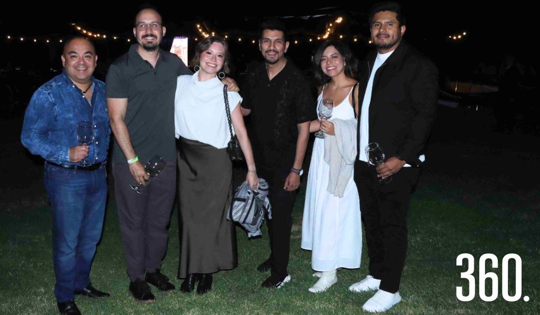 Pedro Cadena, Guillermo Sánchez, Nora Rodríguez, Enrique Sepúlveda, Marcela Villarreal y Héctor Frairé.