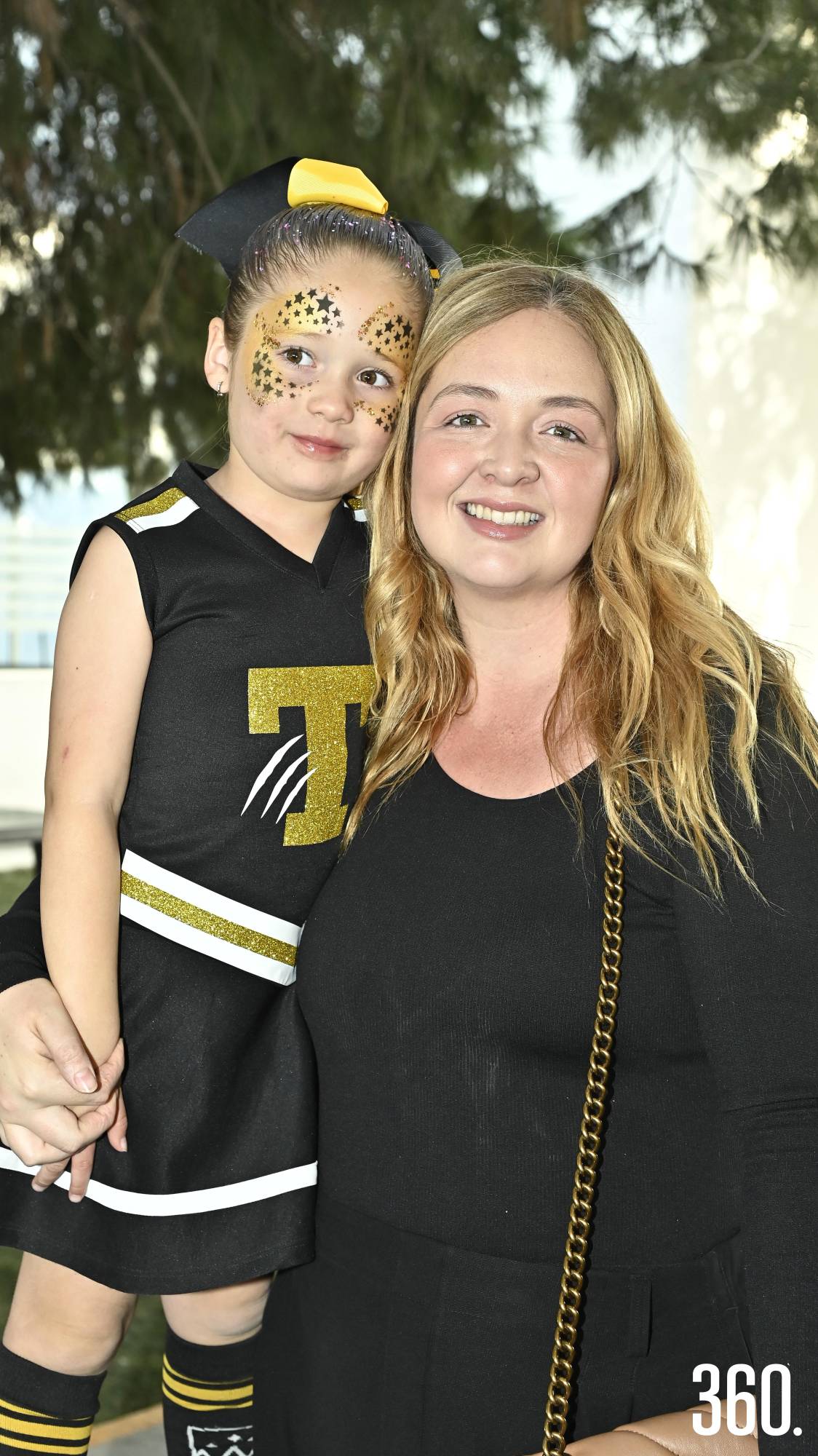 $!Ana Carla de las Fuentes y Carla Verduzco.