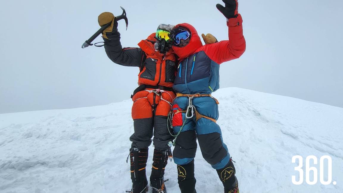 SEBASTIÁN ARIZPE Y MAX ÁLVAREZ SUBEN EL BROAD PEAK