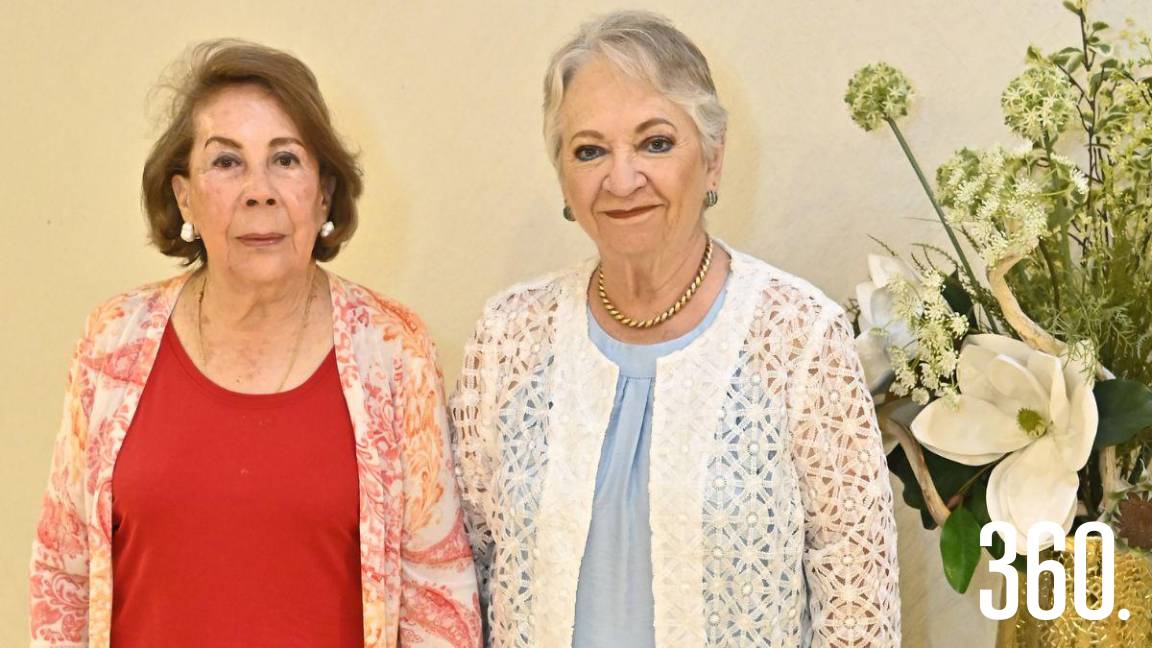 FESTEJAN ENTRE AMIGAS