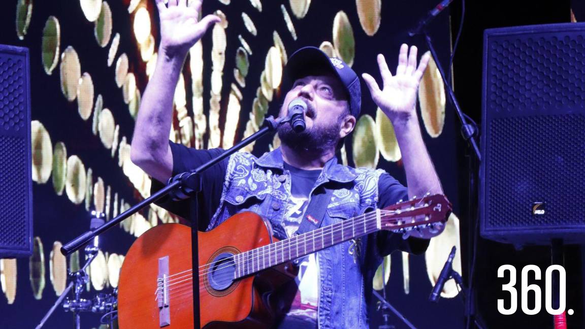 CANTA PARRAS CON NICHO HINOJOSA