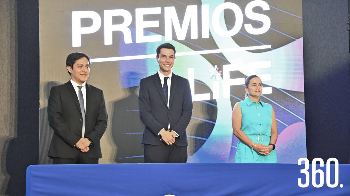 PREPATEC RECONOCE A SUS ALUMNOS CON LOS PREMIOS LIFE