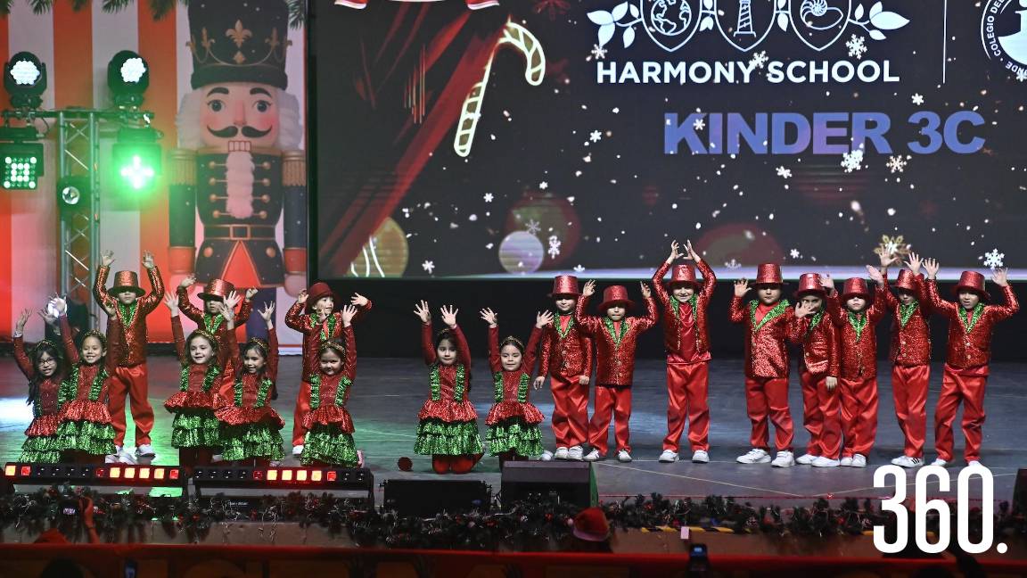 CONMEMORA HARMONY SCHOOL 10 AÑOS CON FESTIVAL NAVIDEÑO