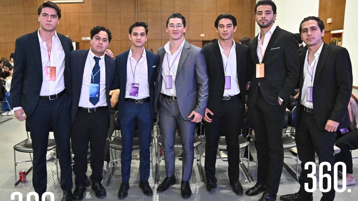 ALUMNOS APRENDEN EN COLAM MINDS 2024