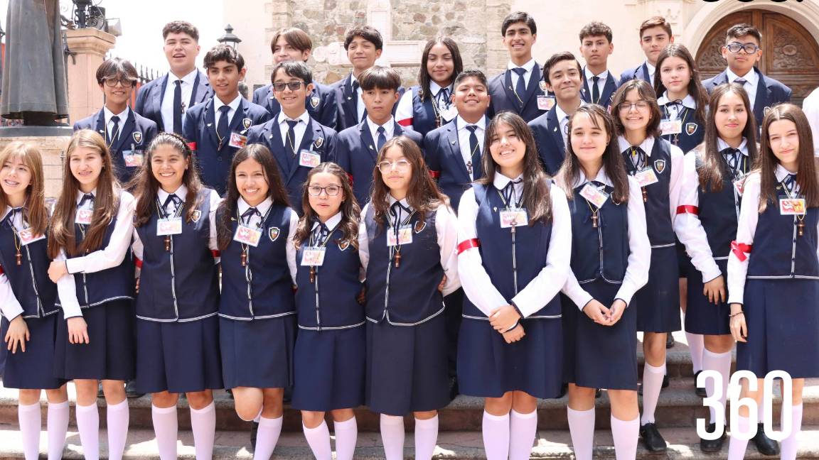 ALUNMOS DEL COLEGIO LA PAZ SE CONFIRMAN