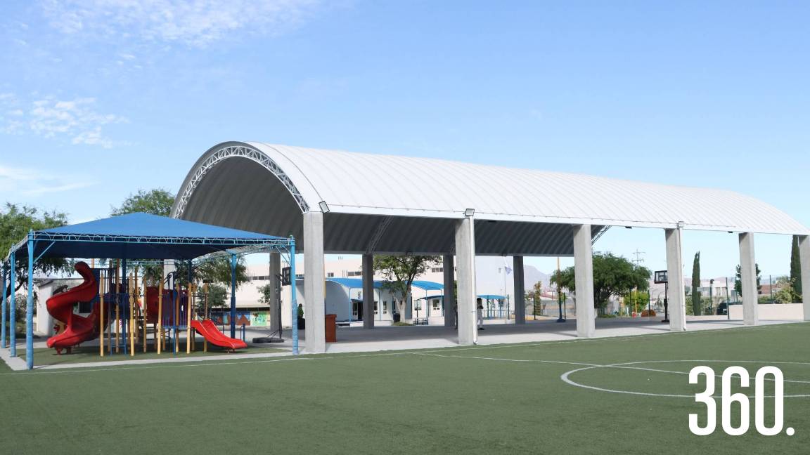 COLEGIO LOS PINOS INAUGURA TECHUMBRE