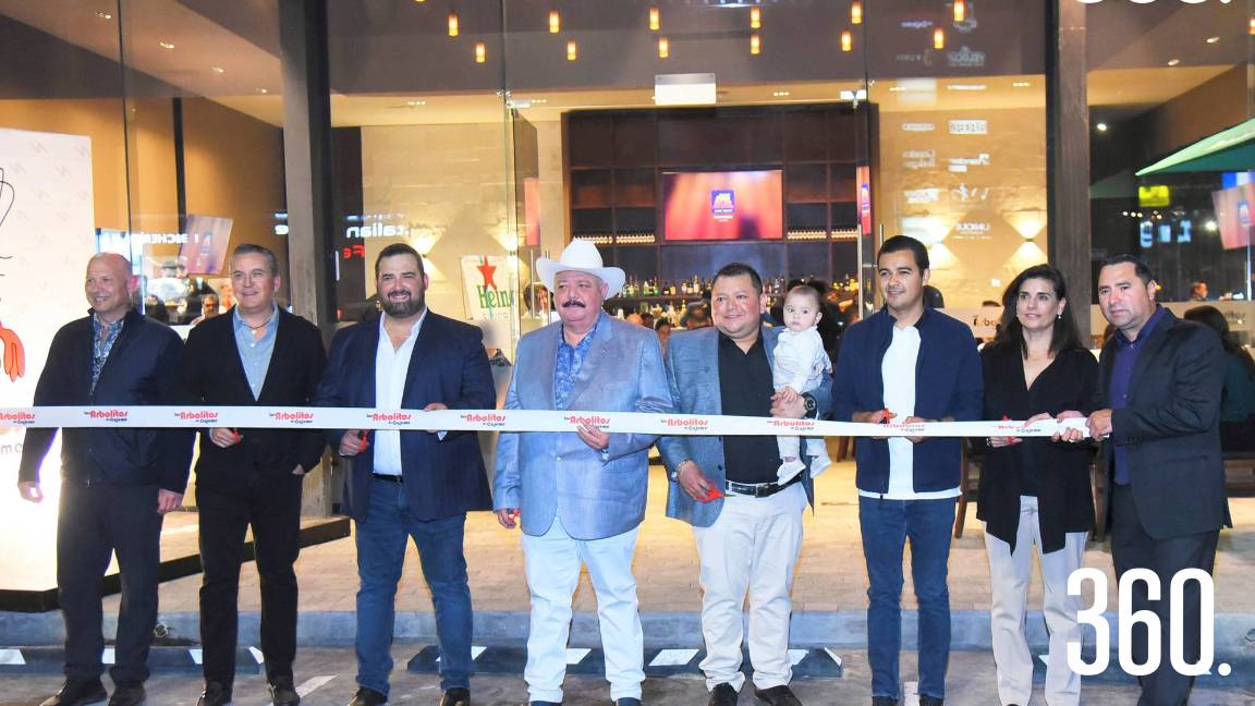 INAUGURAN SUCURSAL DE LOS ARBOLITOS DE CAJEME EN SALTILLO