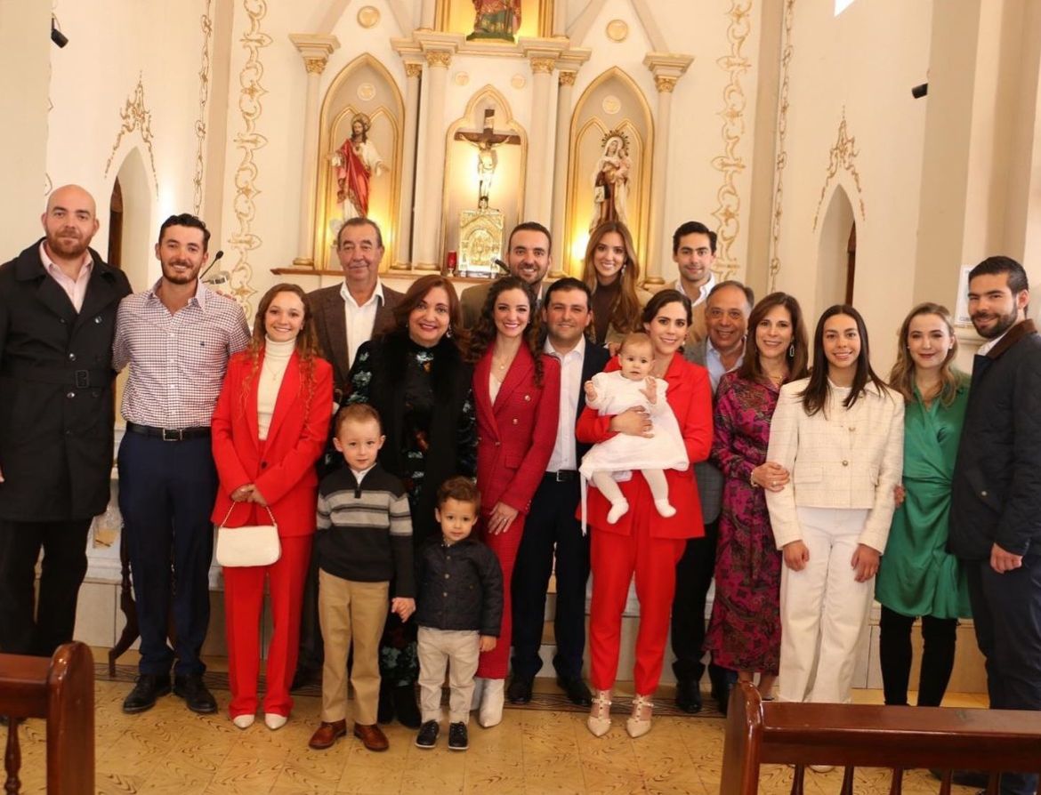 $!Les acompañaron sus tíos y abuelos paternos y maternos, así como las familias Garza Carrales y Del Bosque Ochoa.