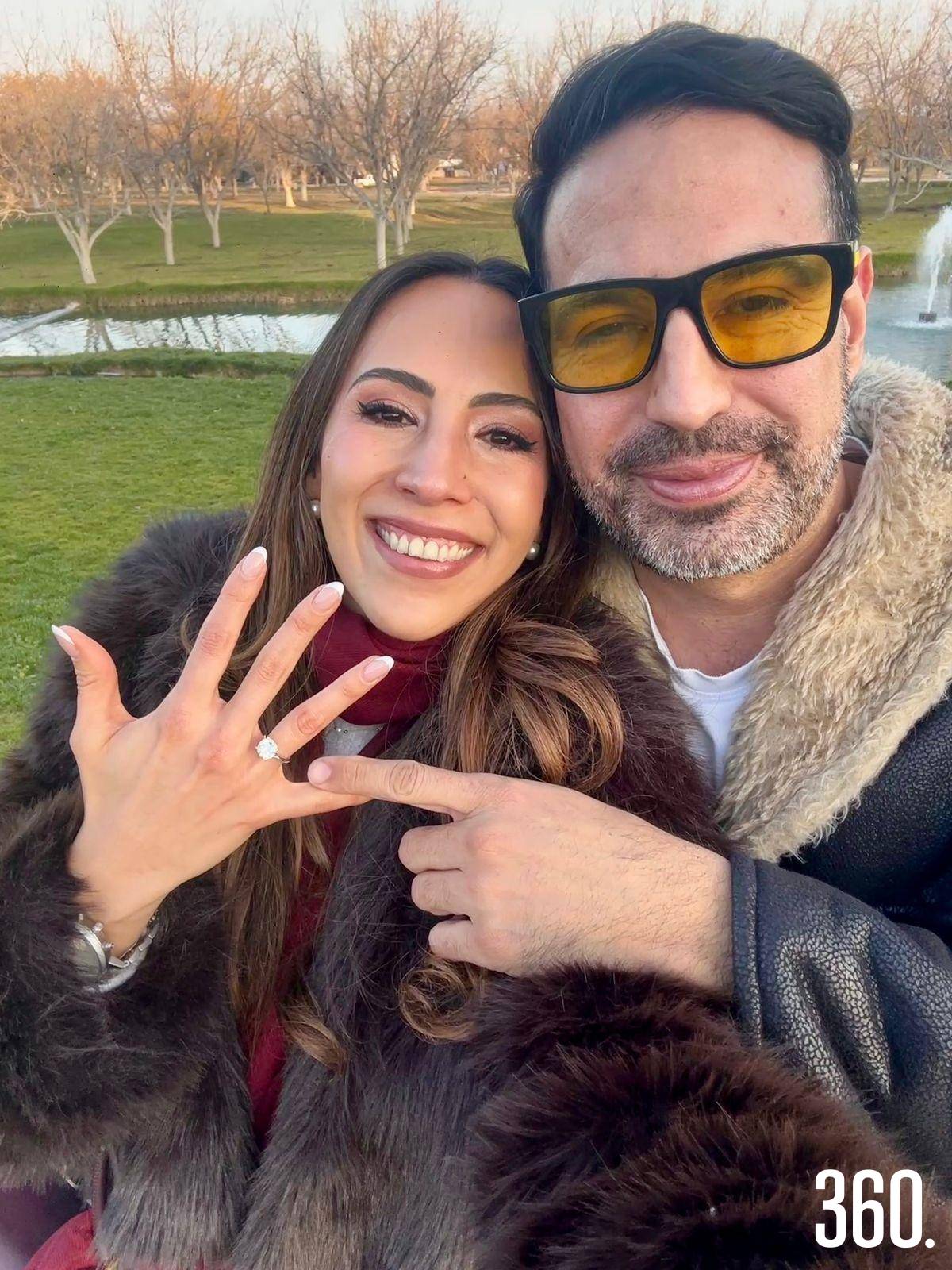 $!Lety Farías presume su anillo de compromiso.