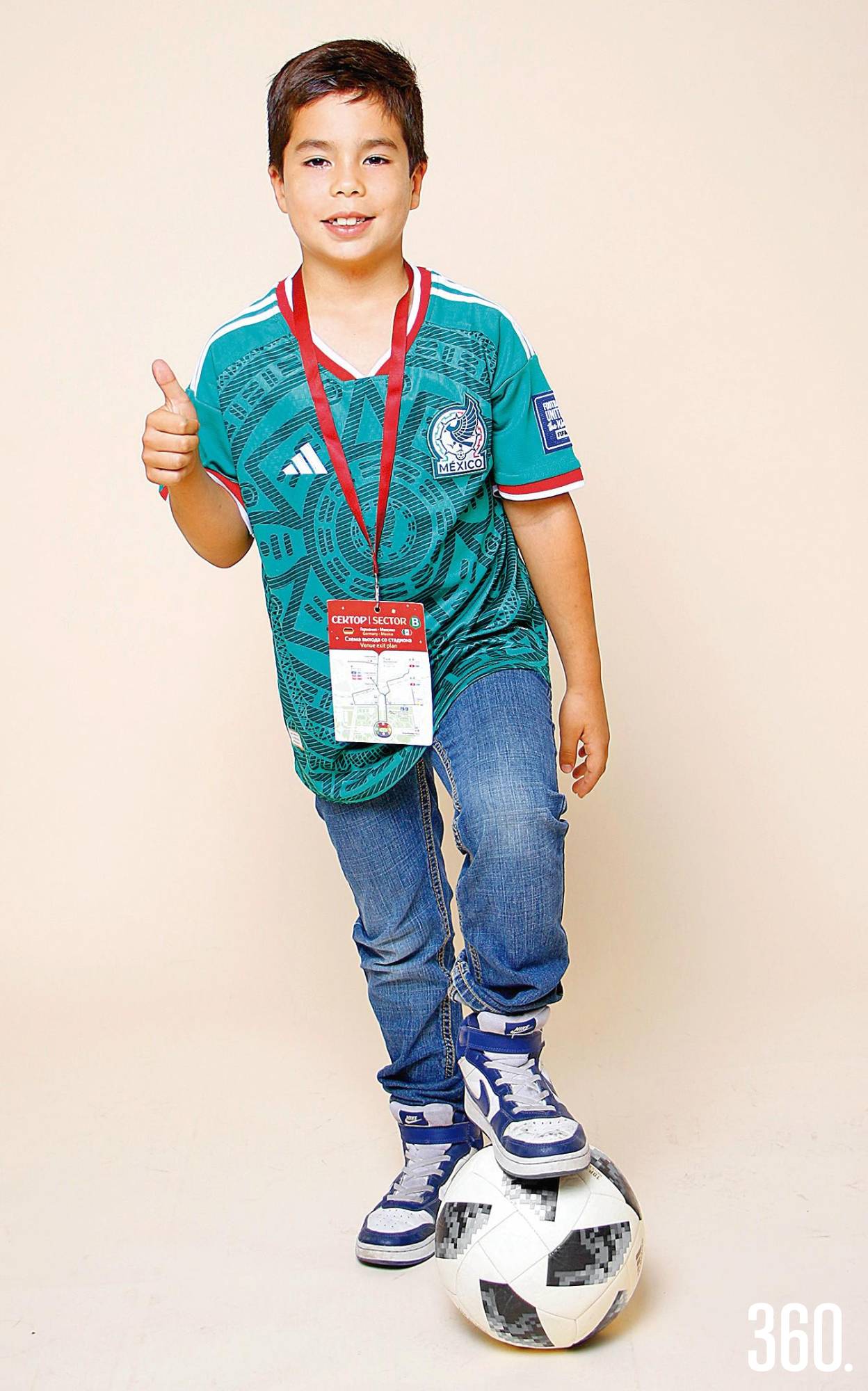 $!Entusiasmado por sentir la emoción de un gol de la Selección, Alejandro forma parte de la nueva generación de aficionados mundialistas.
