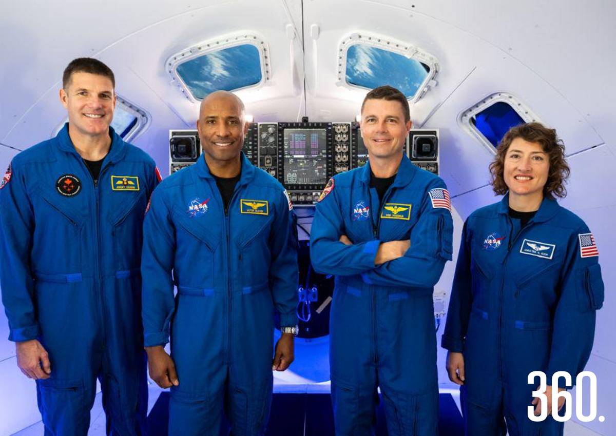 DE LA LUNA, PARA EL MUNDO