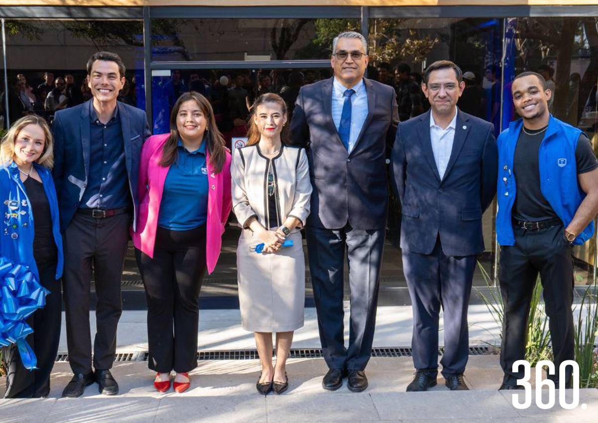 INAUGURA TEC NUEVO SCIENCELAB