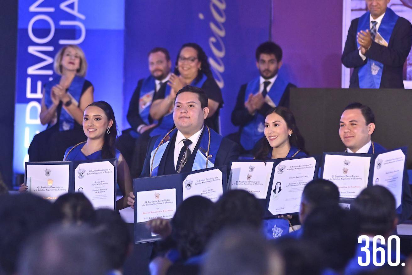 $!Arantza Sofía Aguirre, Raúl Héctor Fuentes Hernández, Jimena Aguirre y Daniel Garza Alvarado.